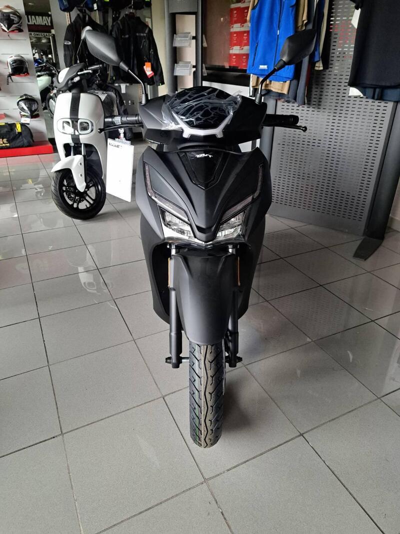 TNT XCR 125 (2025 - 26) (2)