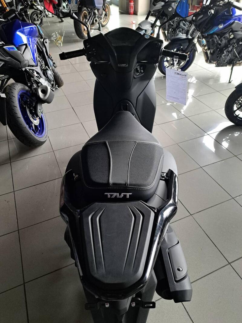 TNT XCR 125 (2025 - 26) (3)