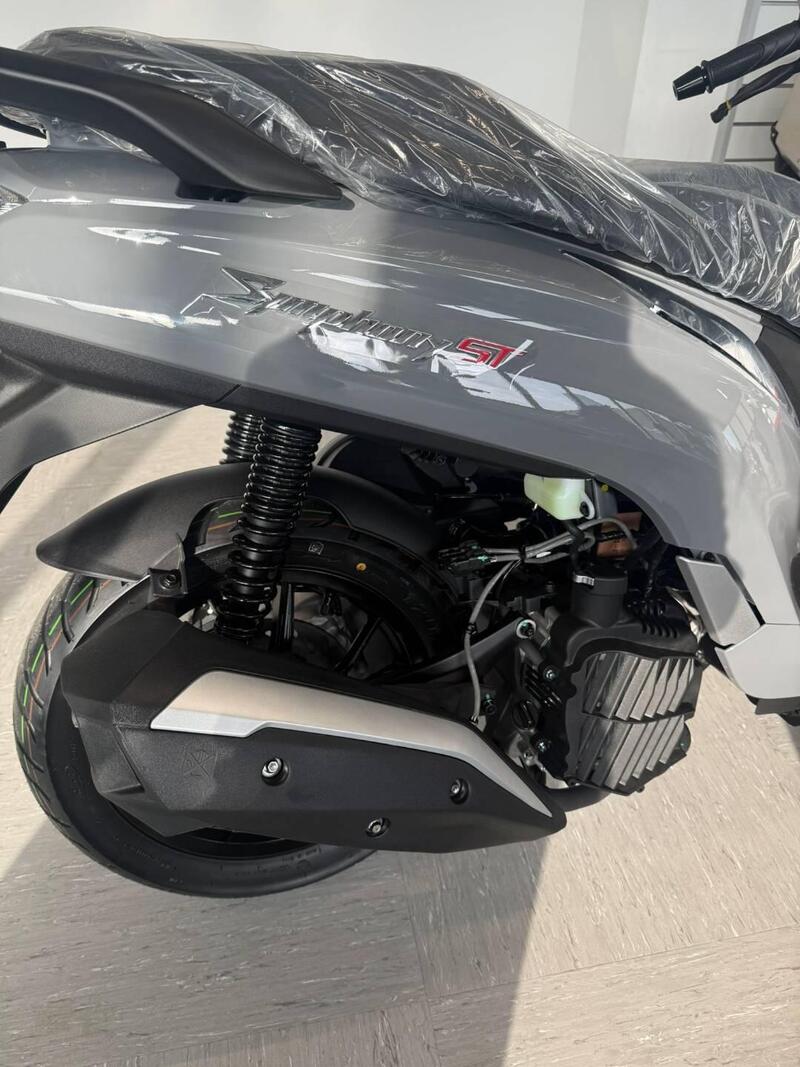 Sym Symphony 125 ST (2025 - 26) (4)