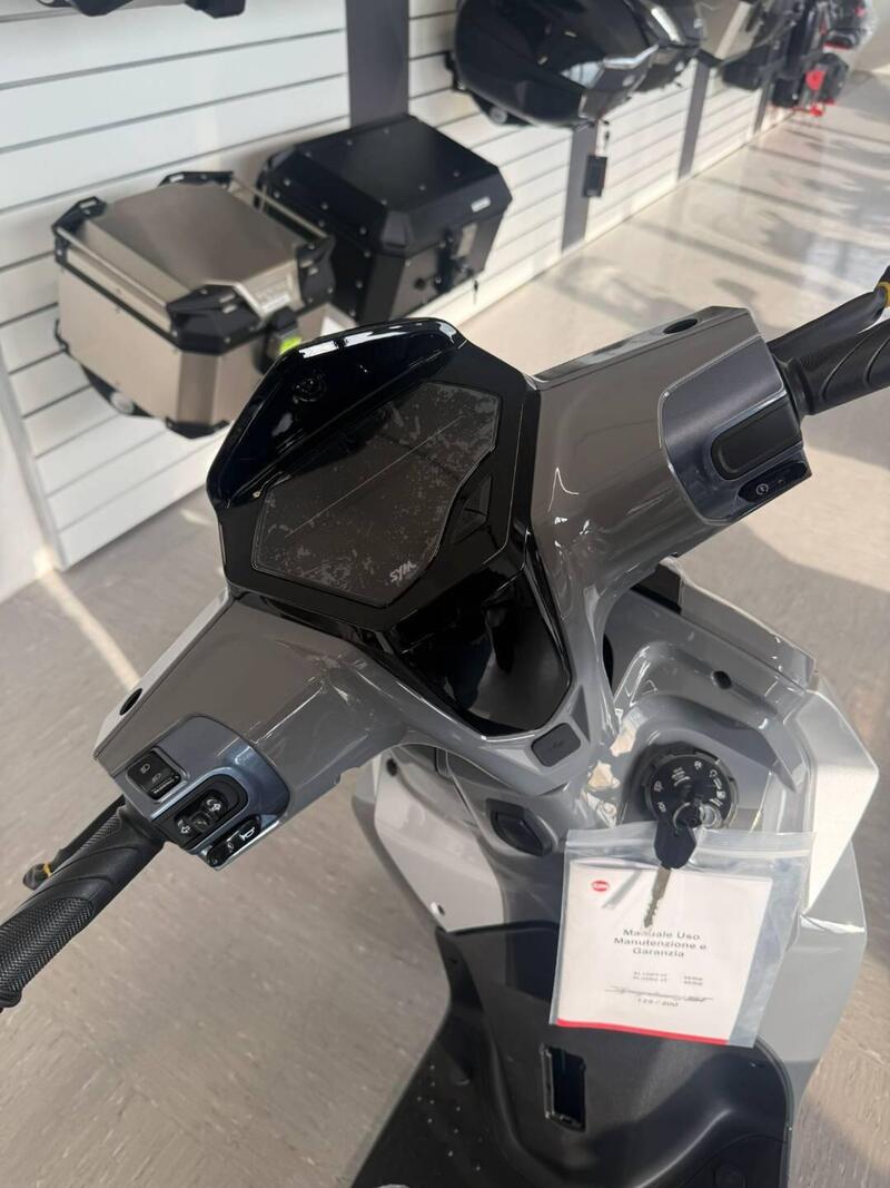 Sym Symphony 125 ST (2025 - 26) (5)