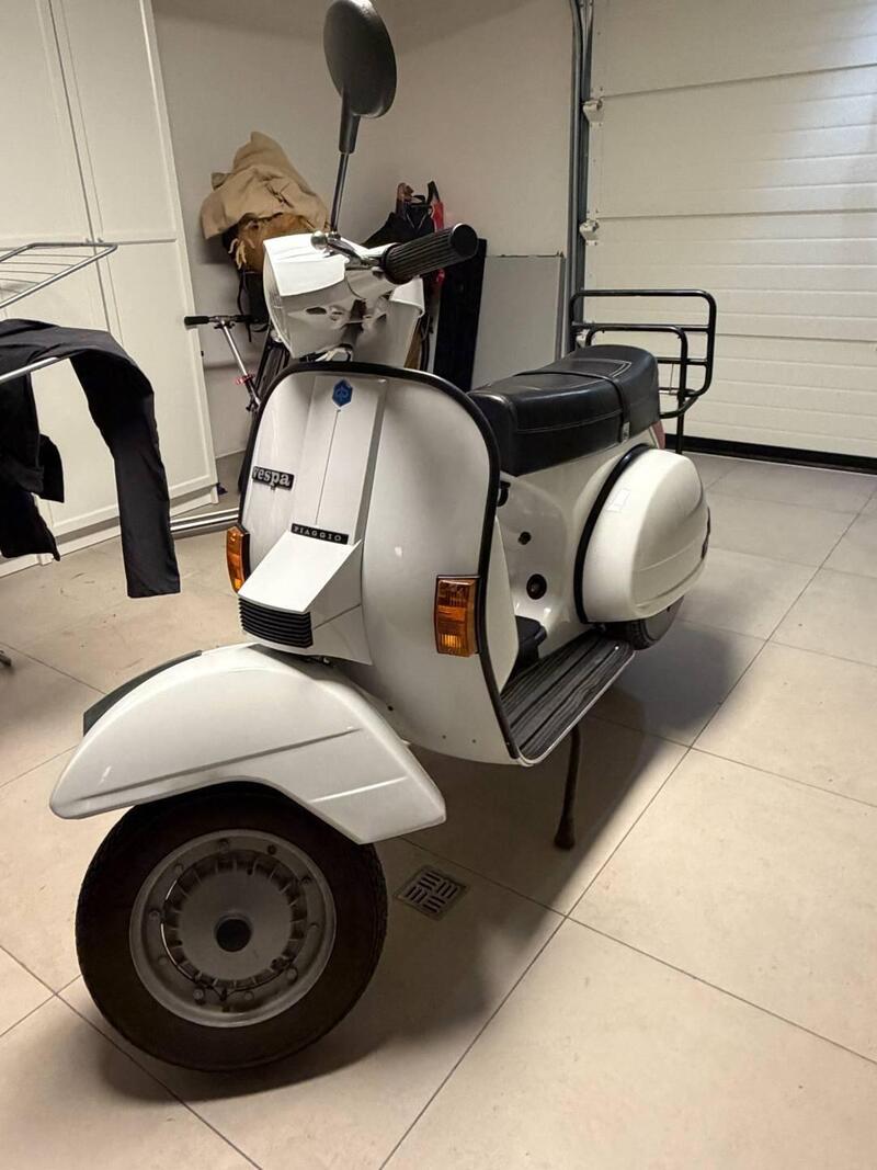 Piaggio Vespa PX 125 Elestart serie arcobaleno (2)