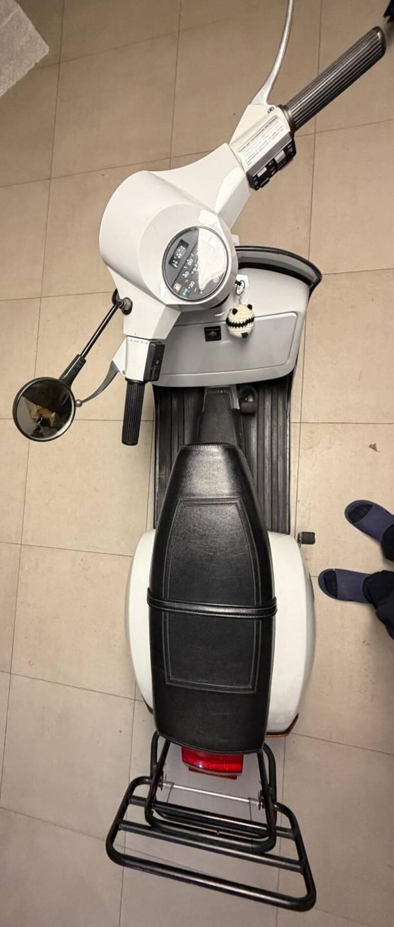 Piaggio Vespa PX 125 Elestart serie arcobaleno (4)