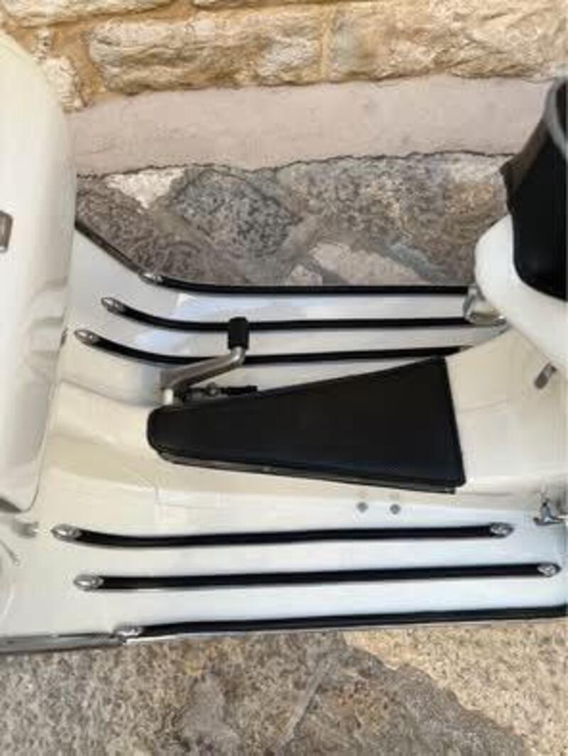 Piaggio Vespa GS 160 VSB1 (5)