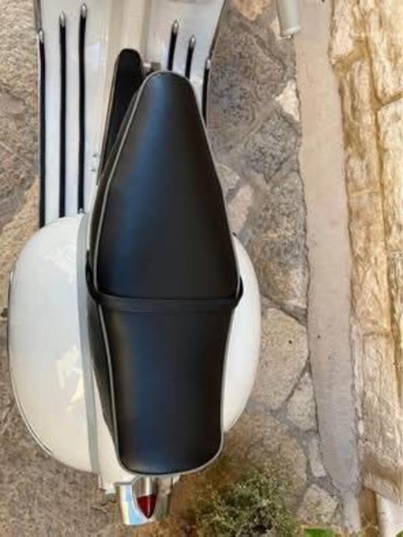 Piaggio Vespa GS 160 VSB1 (7)