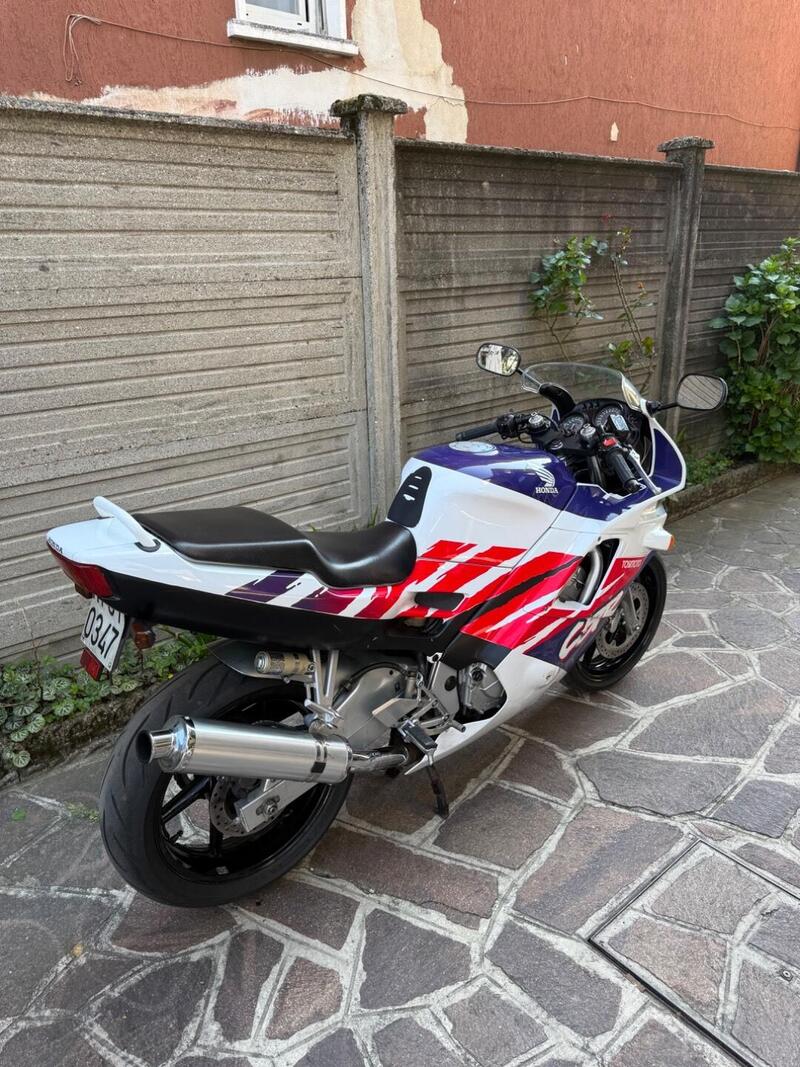 Honda CBR 600 F (6)