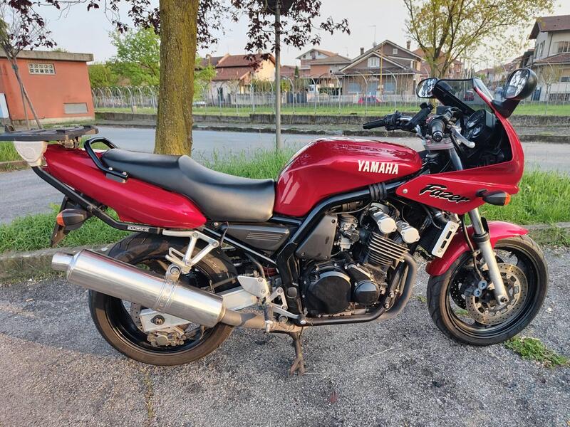 Yamaha Fazer FZS 600