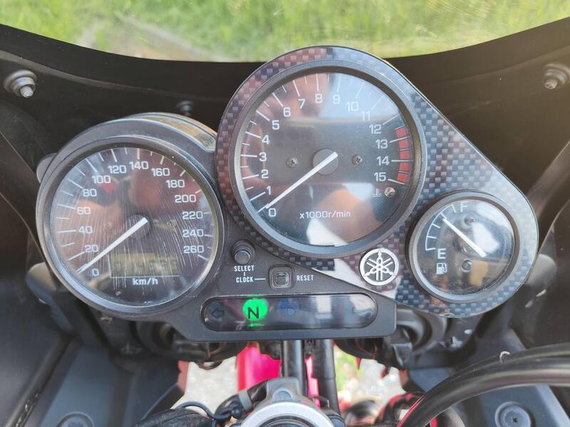 Yamaha Fazer FZS 600 (3)