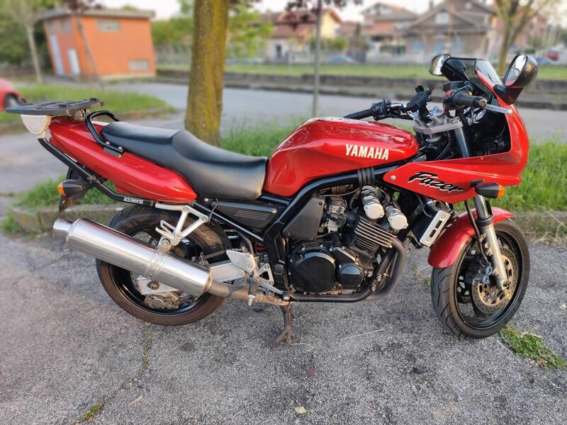 Yamaha Fazer FZS 600 (5)