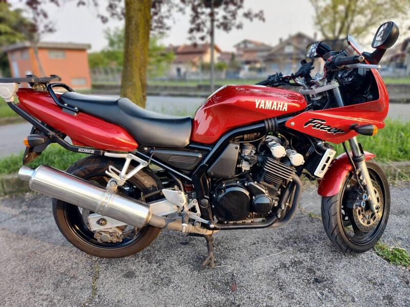 Yamaha Fazer FZS 600 (6)