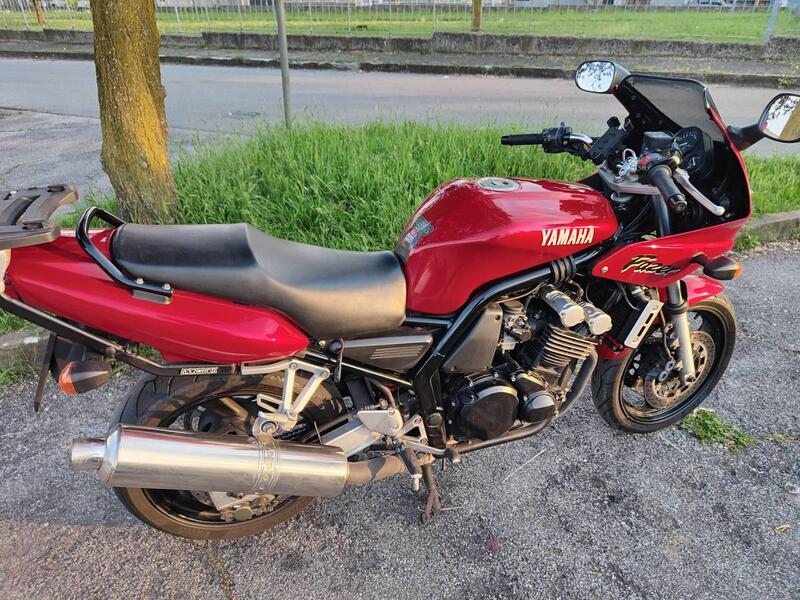 Yamaha Fazer FZS 600 (11)