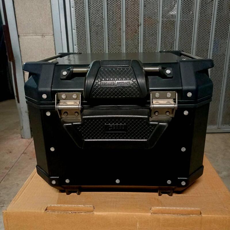Bauletto GIVI Trekker Outback 42 litri + optional (2)