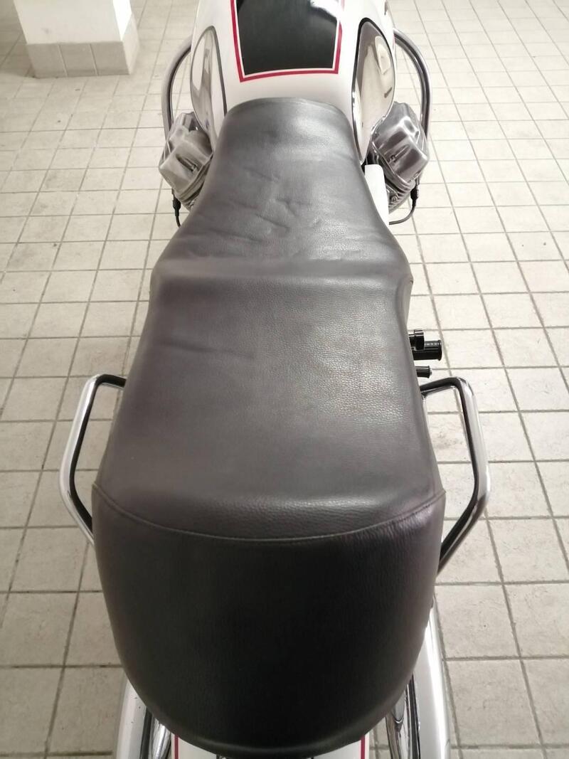 Moto Guzzi V 7 Special (6)