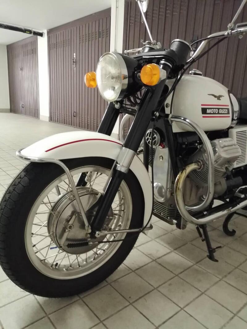 Moto Guzzi V 7 Special (9)