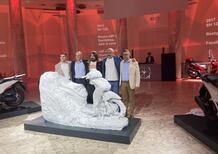 Honda: versione Marmo e scultura “Hanami” per i 25 anni dell'SH125 